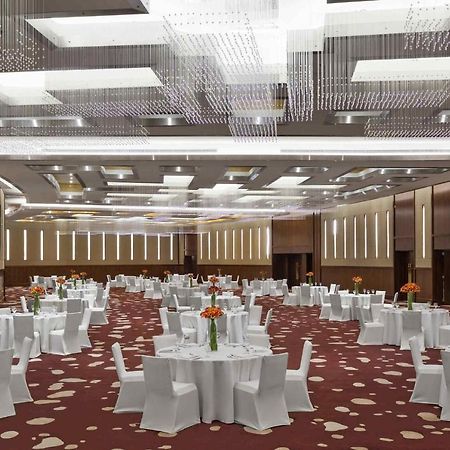 Millennium Hail Hotel Ngoại thất bức ảnh The Grand Ballroom